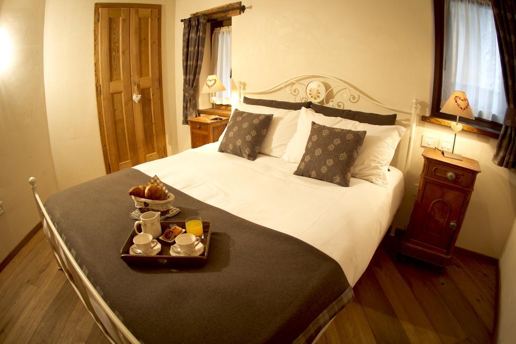 Le Petit Relais Hotel วัลเปลลิเน ภายนอก รูปภาพ